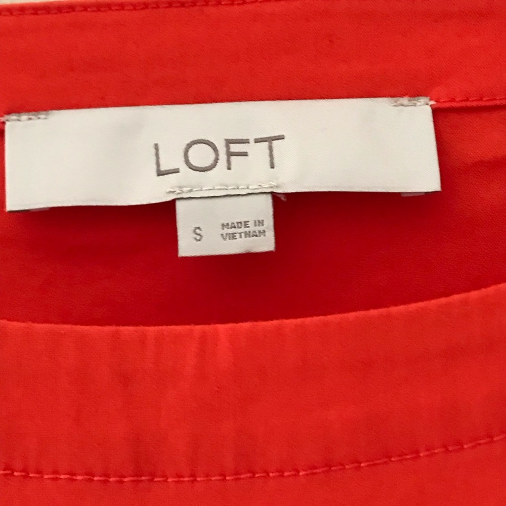 LOFT Balloon Sleeve Top - Picture 4 of 5